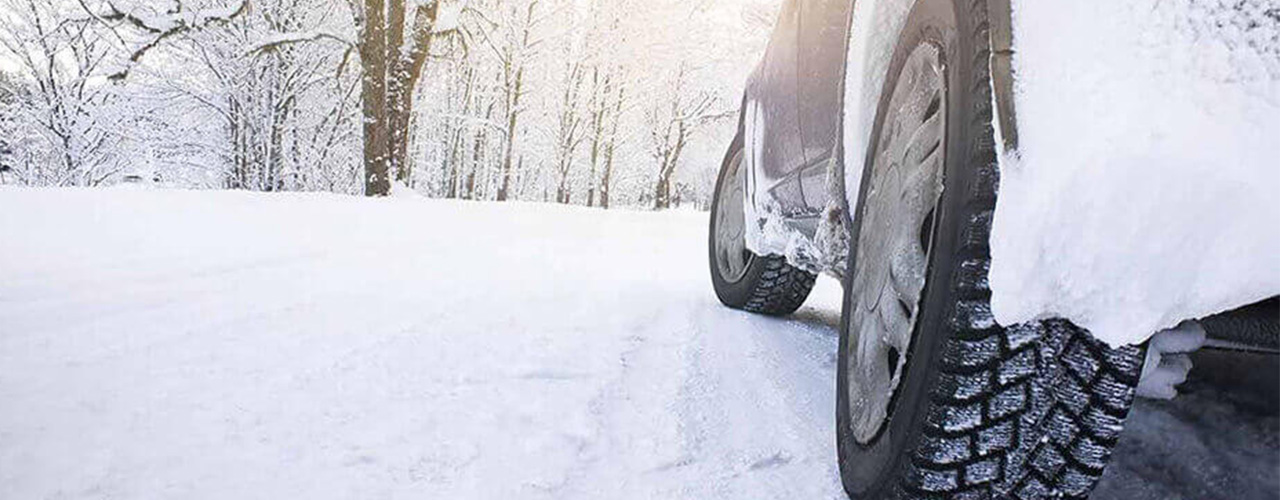 给还在路上的你一点关于冰雪路面驾驶的Tips
