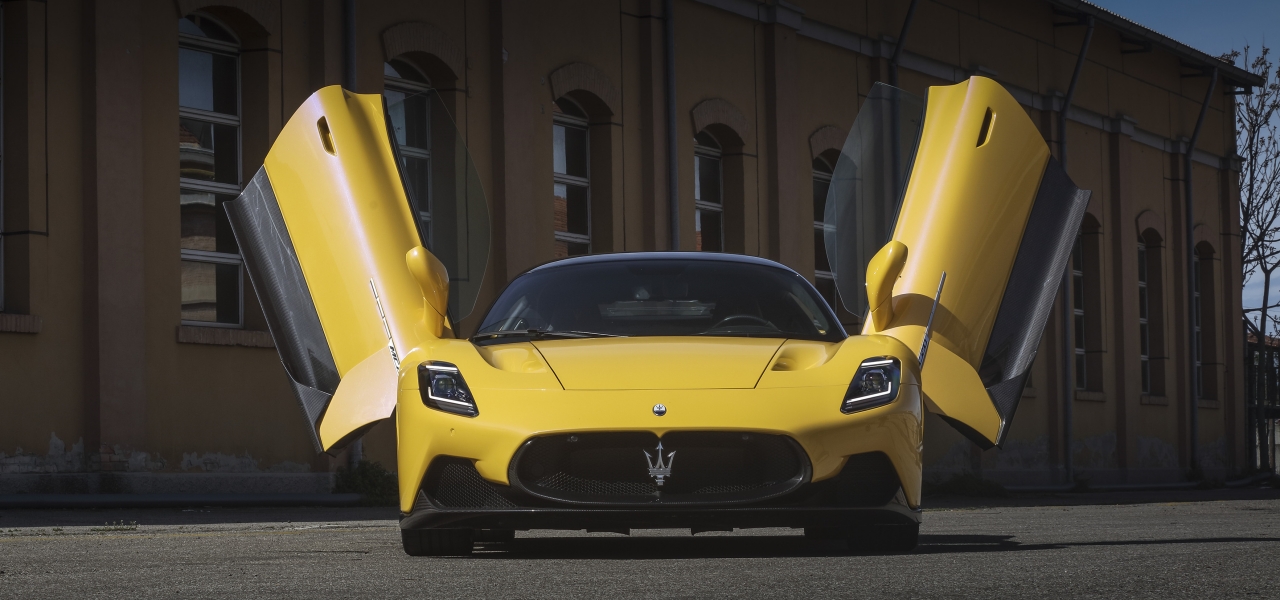 海神回归中置引擎跑车的头炮：Maserati MC20