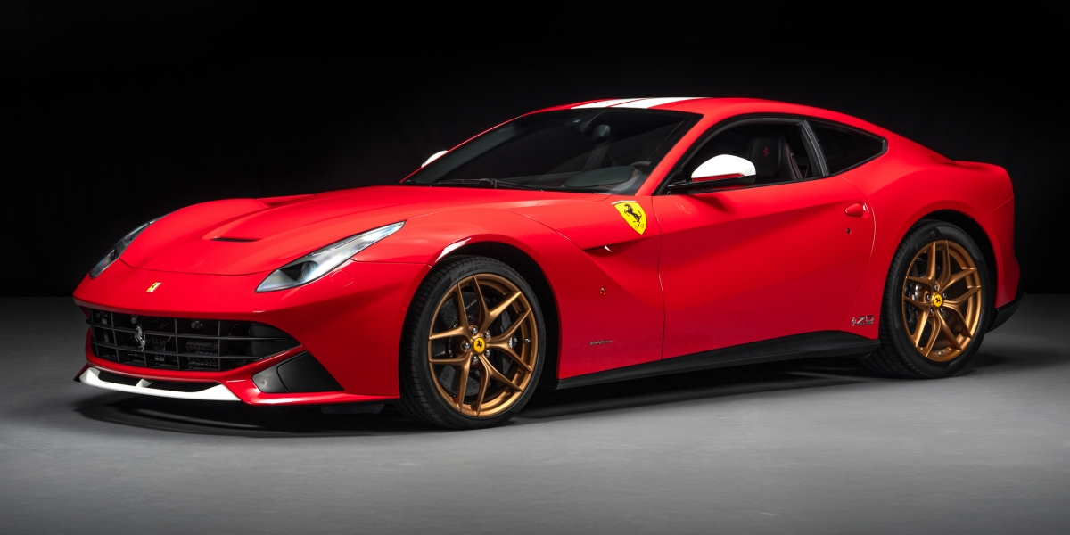 更完善的前置12缸跑车:法拉利F12 Berlinetta